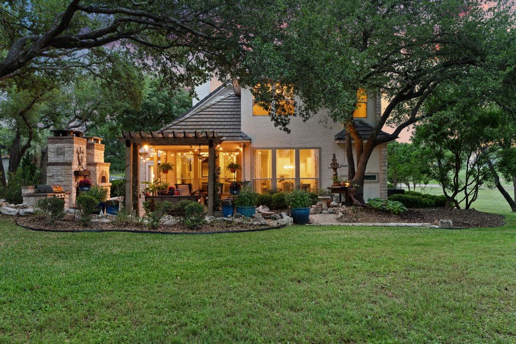 109 Lost SPUR, Horseshoe Bay, TX 78657
