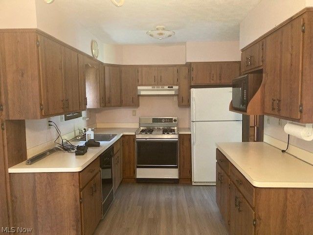 23031 Drake Road, Oakwood Village, OH 44146