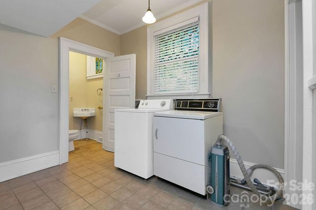 208 Probart Street, Brevard, NC 28712