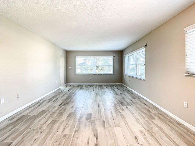 4575 COVE CIRCLE 309, St Petersburg, FL 33708