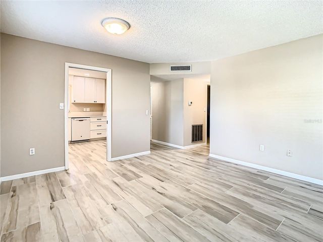 4575 COVE CIRCLE 309, St Petersburg, FL 33708