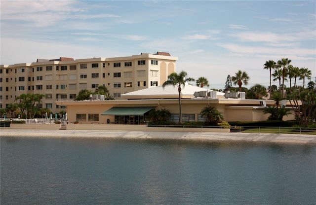 4575 COVE CIRCLE 309, St Petersburg, FL 33708