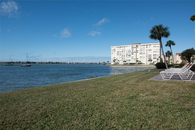 4575 COVE CIRCLE 309, St Petersburg, FL 33708