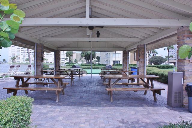 4575 COVE CIRCLE 309, St Petersburg, FL 33708