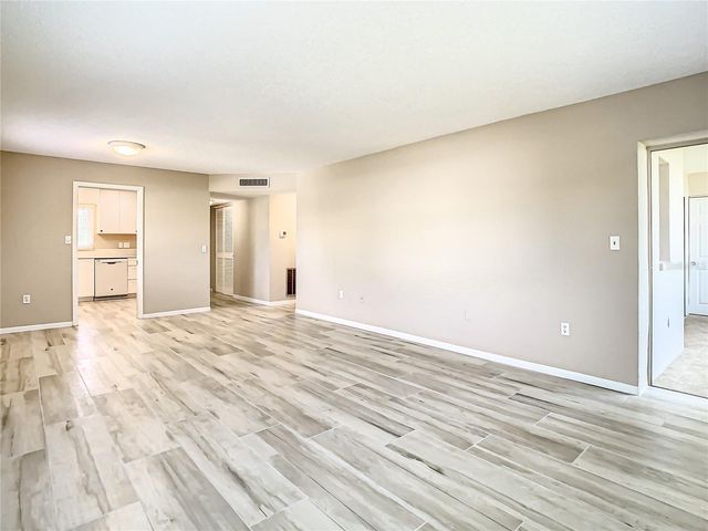 4575 COVE CIRCLE 309, St Petersburg, FL 33708