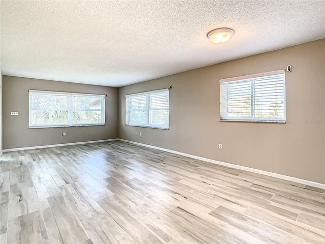 4575 COVE CIRCLE 309, St Petersburg, FL 33708