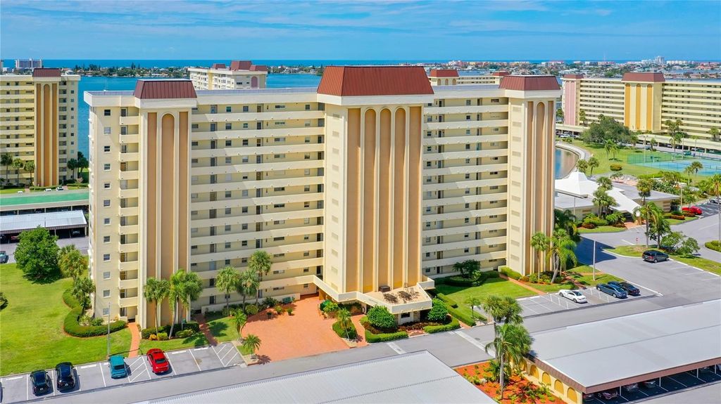 4575 COVE CIRCLE 309, St Petersburg, FL 33708