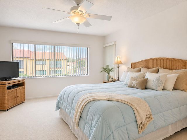 1435 57TH STREET W 1435, Bradenton, FL 34209