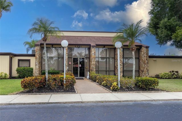 1435 57TH STREET W 1435, Bradenton, FL 34209