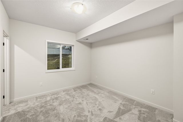 335 NW Red Oak Drive, Waukee, IA 50263