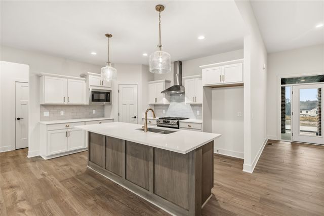 335 NW Red Oak Drive, Waukee, IA 50263