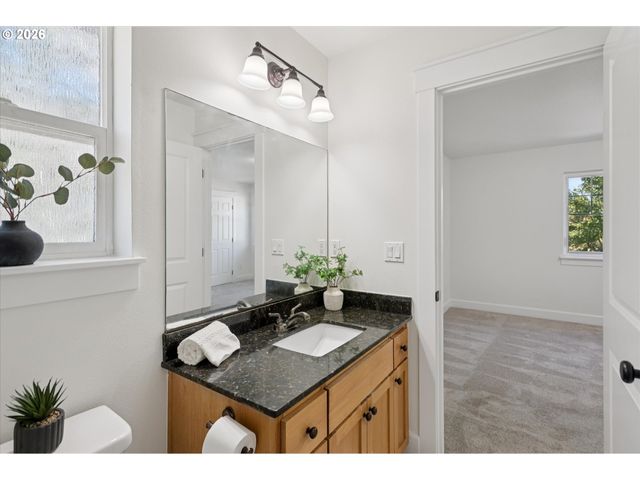 2605 Se 105TH Ave, Portland, OR 97266
