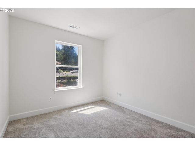 2605 Se 105TH Ave, Portland, OR 97266