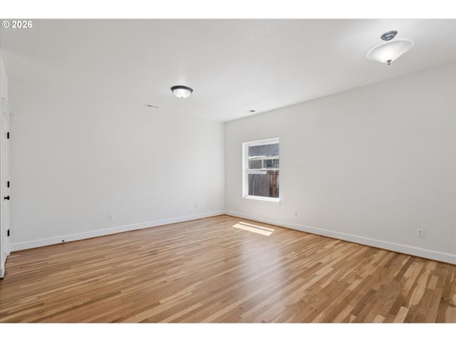 2605 Se 105TH Ave, Portland, OR 97266