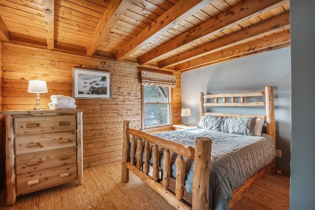 86 Smith Point Road, Alton, NH 03810