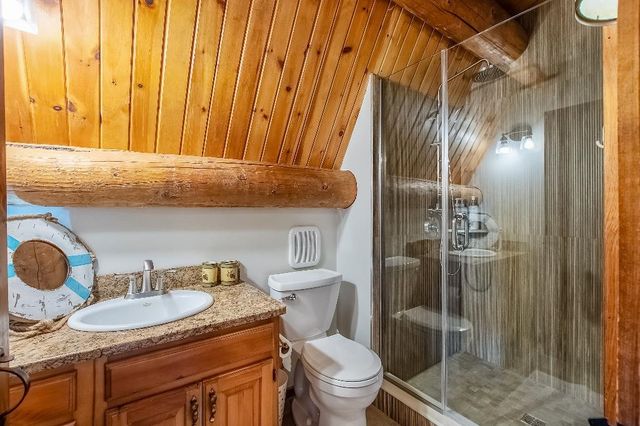 86 Smith Point Road, Alton, NH 03810
