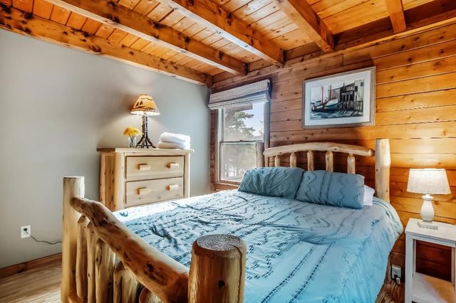 86 Smith Point Road, Alton, NH 03810