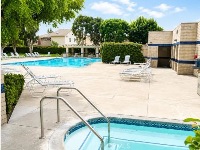 44 Timber Run, Irvine, CA 92614