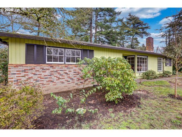 5537 Sw SEYMOUR Ct, Portland, OR 97221