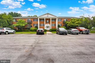 2109 CEDAR RUN DR #307, Camp Hill, PA 17011