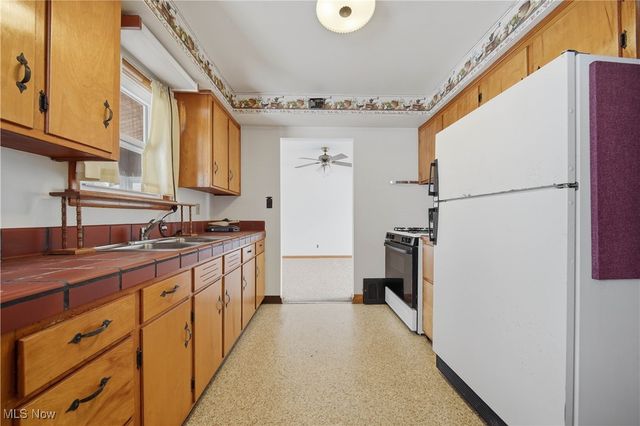 28759 Forest Road, Willowick, OH 44095