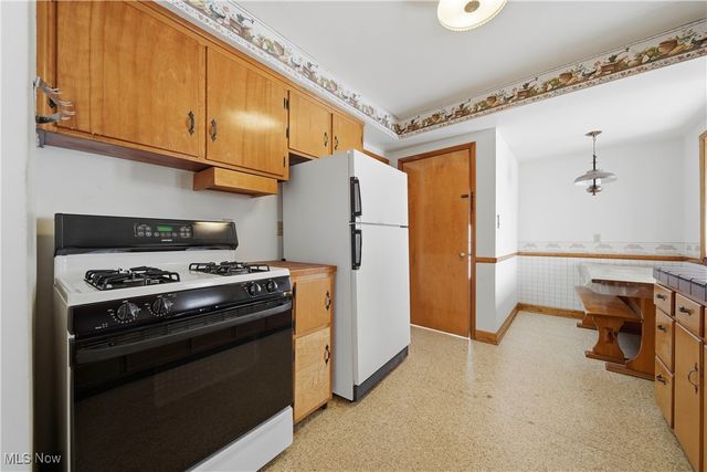 28759 Forest Road, Willowick, OH 44095