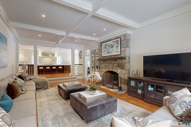 7 Buttonwood Lane, Darien, CT 06820