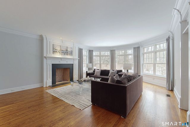 7 Buttonwood Lane, Darien, CT 06820