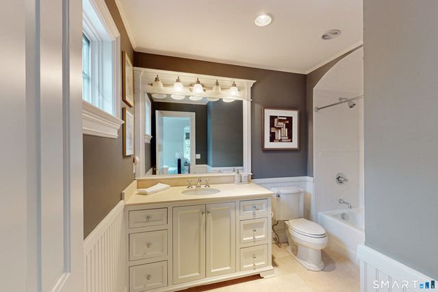 7 Buttonwood Lane, Darien, CT 06820