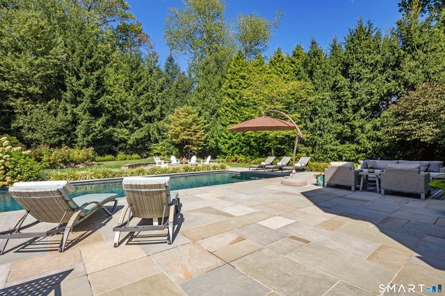 7 Buttonwood Lane, Darien, CT 06820