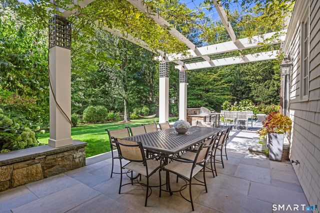 7 Buttonwood Lane, Darien, CT 06820