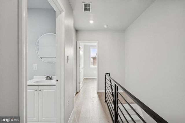 2530 S 74TH ST, Philadelphia, PA 19153