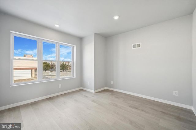 2530 S 74TH ST, Philadelphia, PA 19153