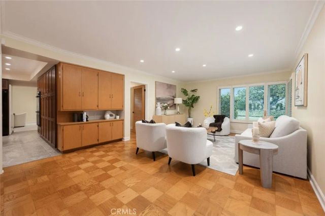2560 Canterbury, San Marino, CA 91108