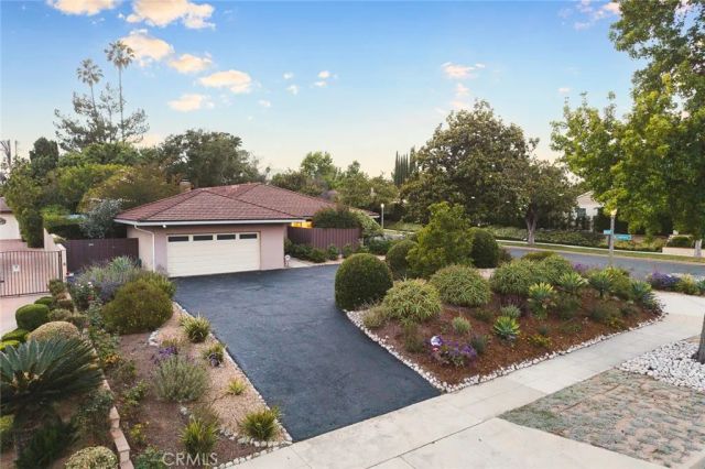 2560 Canterbury, San Marino, CA 91108