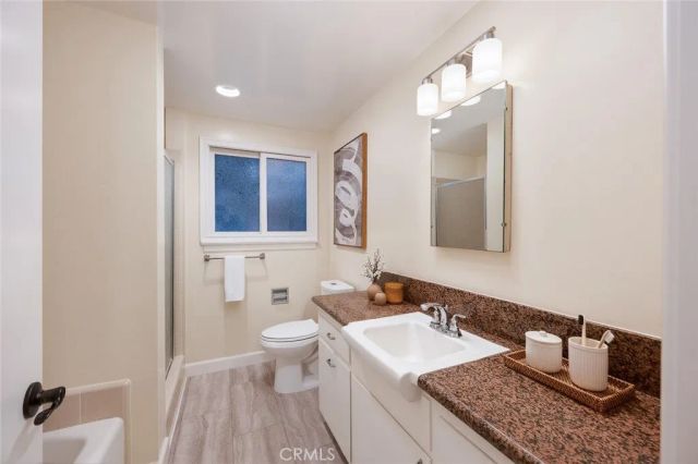 2560 Canterbury, San Marino, CA 91108