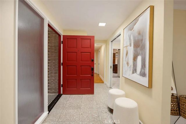 2560 Canterbury, San Marino, CA 91108