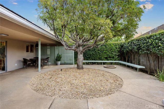 2560 Canterbury, San Marino, CA 91108