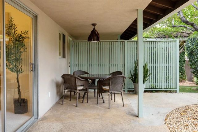 2560 Canterbury, San Marino, CA 91108