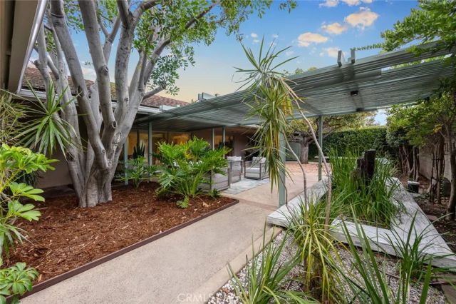 2560 Canterbury, San Marino, CA 91108