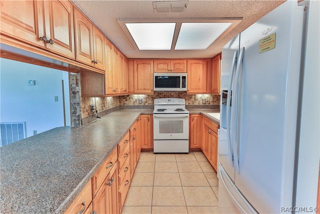 5626 W Justin Court, Homosassa, FL 34448