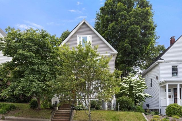43 Bradwood St, Boston, MA 02131