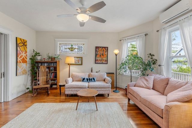 43 Bradwood St, Boston, MA 02131