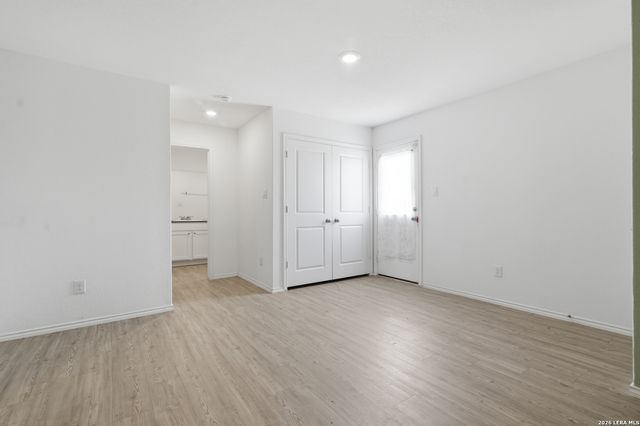 12804 Deep Eddy, St Hedwig, TX 78152