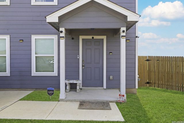 12804 Deep Eddy, St Hedwig, TX 78152