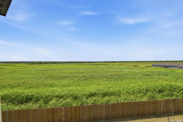 12804 Deep Eddy, St Hedwig, TX 78152