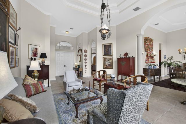 540 Les Jardin Drive, Palm Beach Gardens, FL 33410