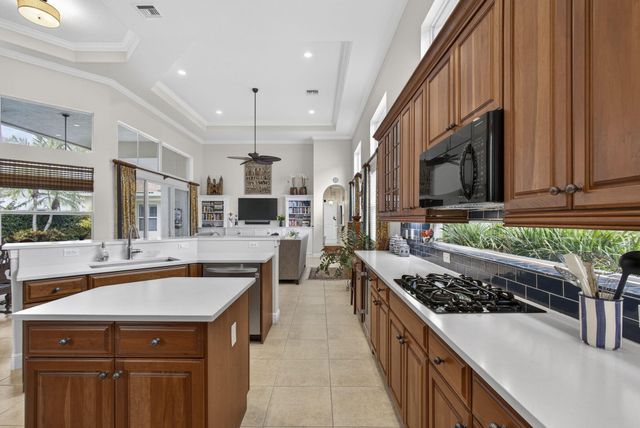 540 Les Jardin Drive, Palm Beach Gardens, FL 33410