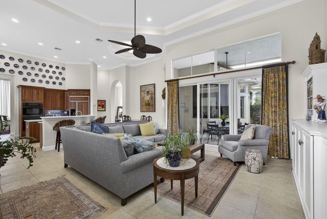 540 Les Jardin Drive, Palm Beach Gardens, FL 33410