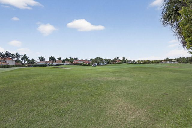 540 Les Jardin Drive, Palm Beach Gardens, FL 33410